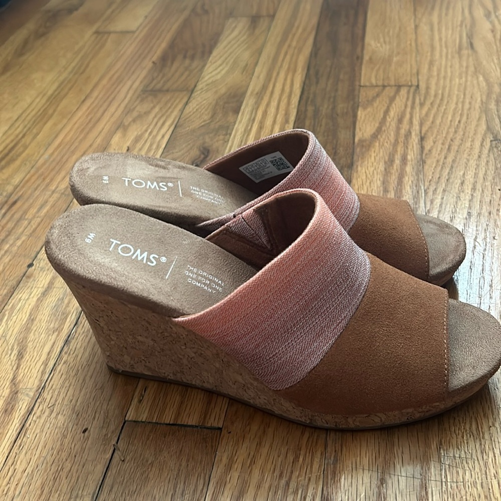 Toms slides